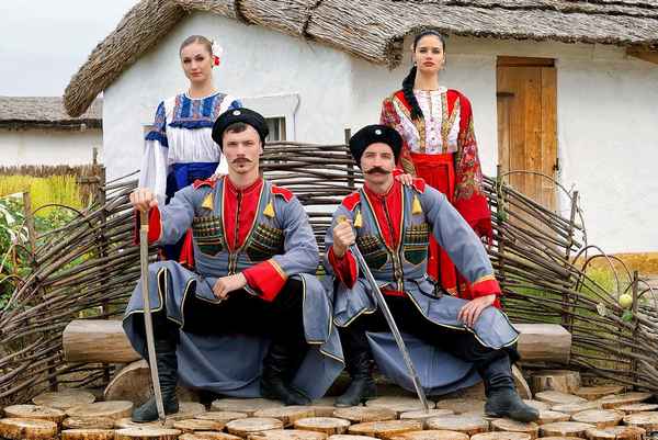 
    Украинские традиции в культуре Черноморского казачества

      