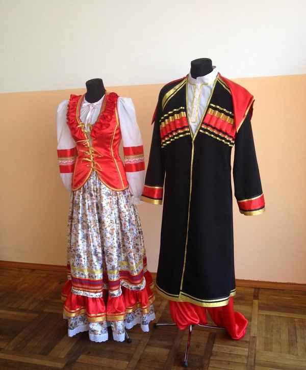 
    Традиционная одежда кубанских казаков

      